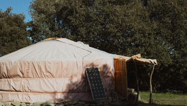 panneau solaire camping et tente portable