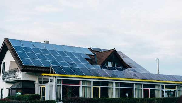 Quel est le prix de panneaux solaires pour une maison de 100 m²